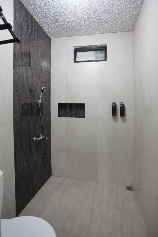 Villa Alessa Puncak Zewnętrze zdjęcie